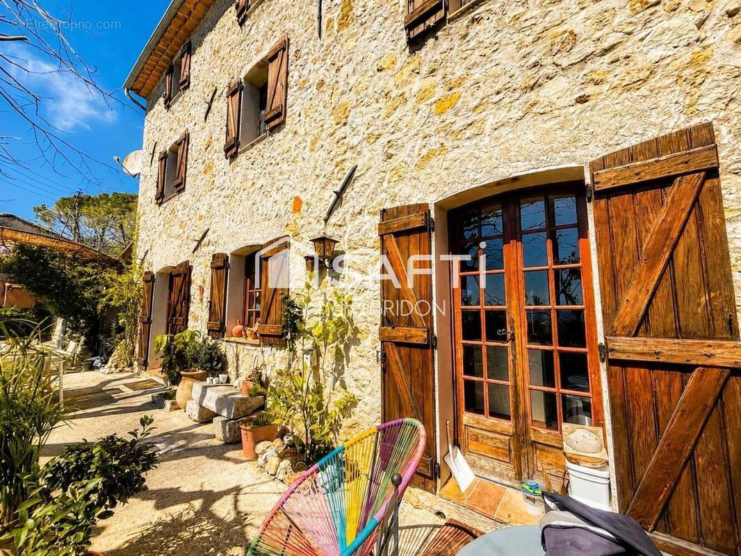 Photo 1 - Maison à CHATEAUNEUF-GRASSE