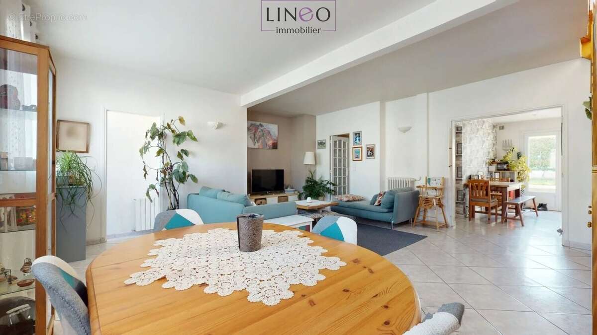 Maison à CHOISY-LE-ROI