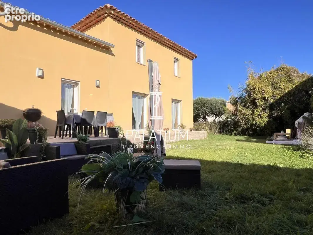 Maison d'habitation de 145 m2 et entrepôt de 82 m2 - photo 5