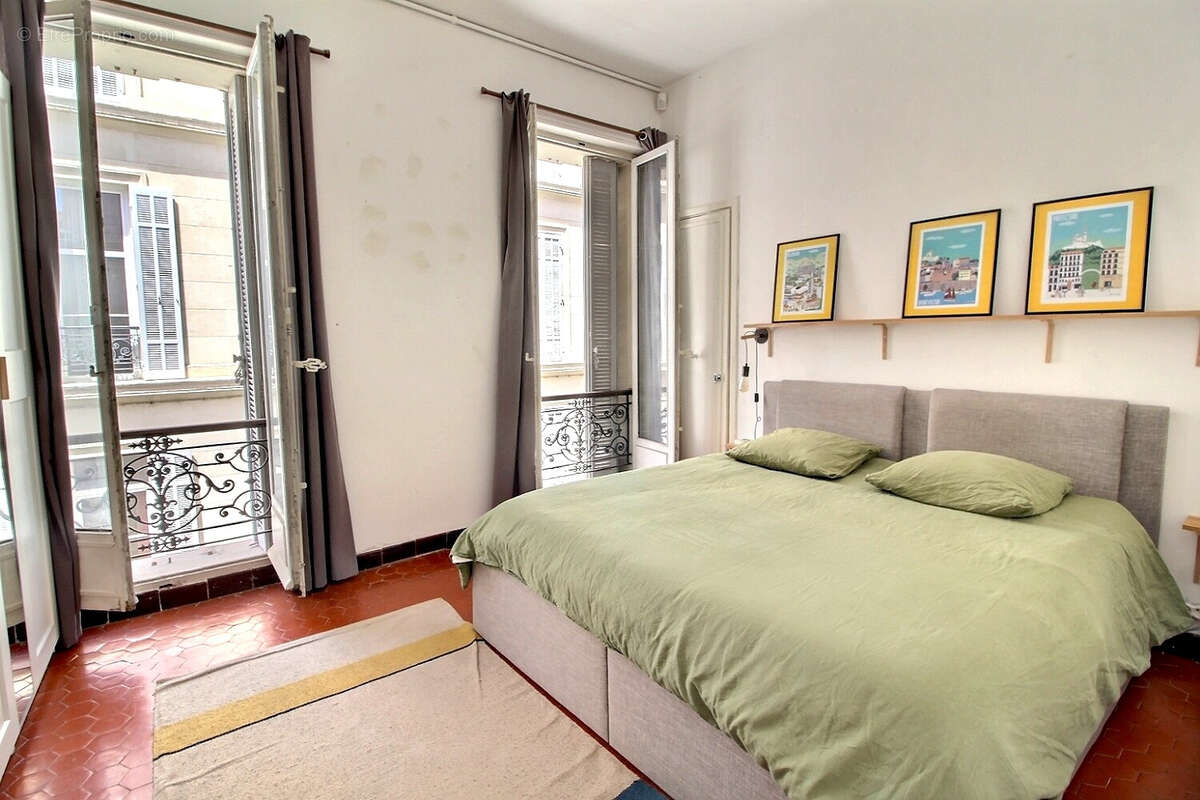 Appartement à MARSEILLE-6E