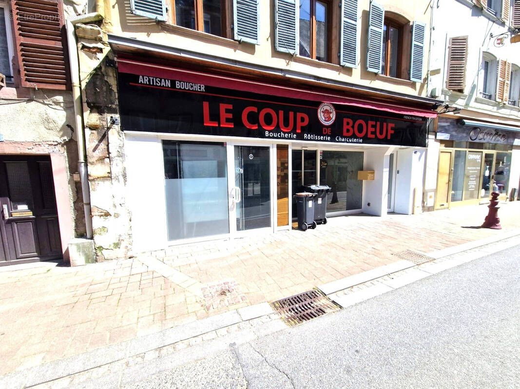 Commerce à THANN