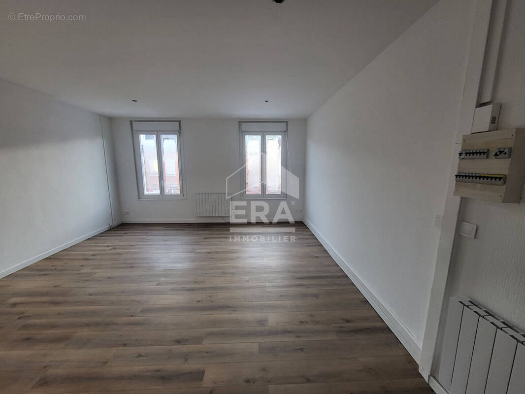 Appartement à AVION