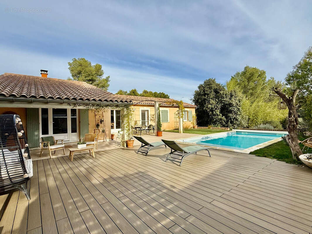 Maison à CHATEAURENARD