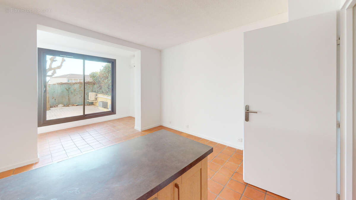 Appartement à SAUSSET-LES-PINS