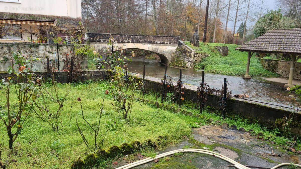 20251204_143127 - Maison à SAINT-FRONT-LA-RIVIERE