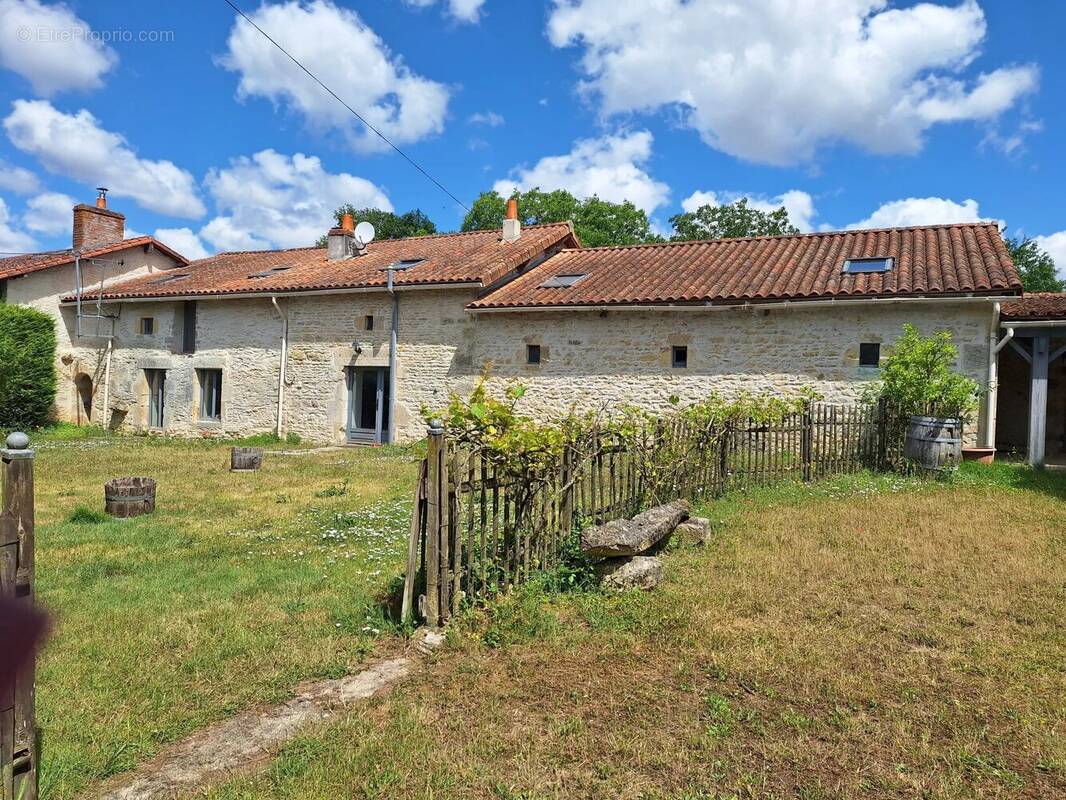 Maison à PAYROUX