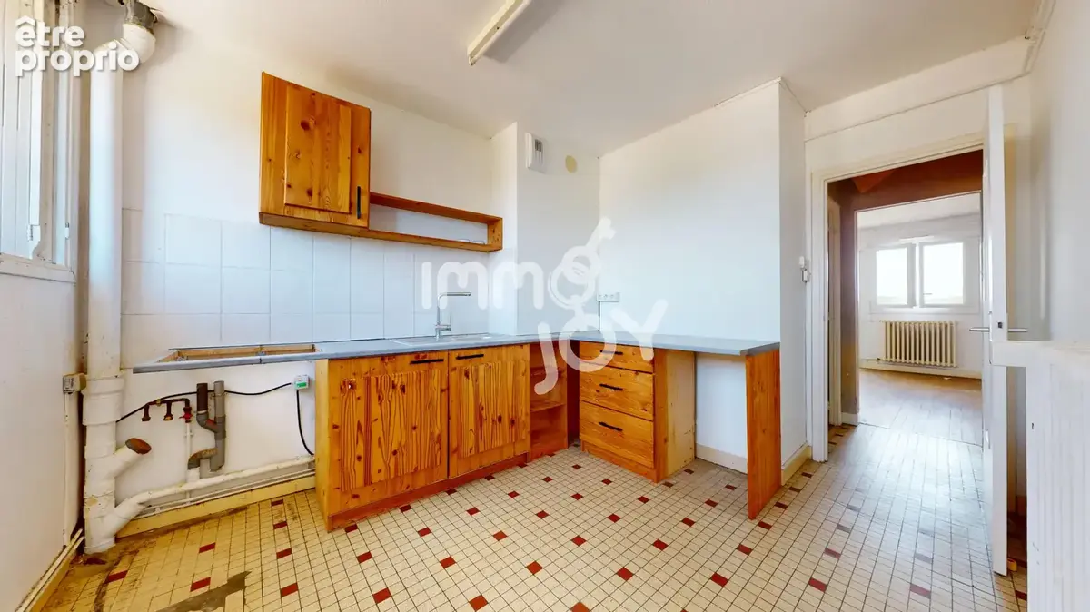 T3 dernier étage avec balcon   Traversant et lumineux   Auterive - 85 000 € - photo 5