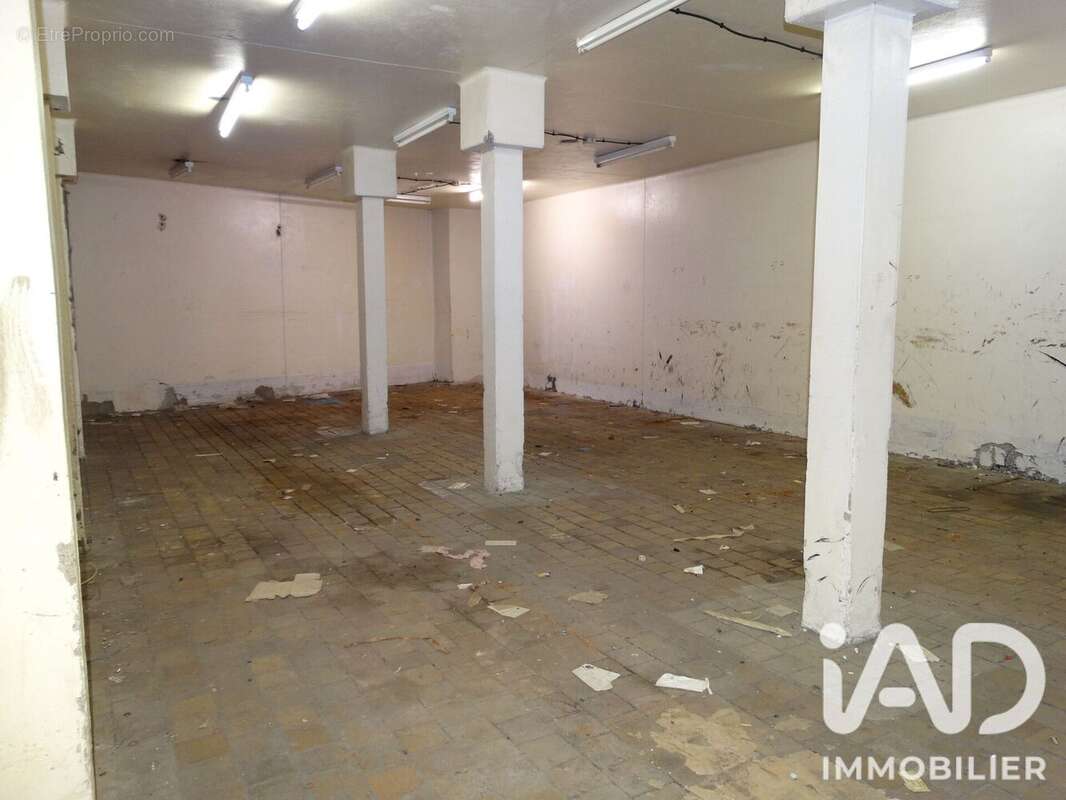 Parking 821 m² à Lille  - photo 9