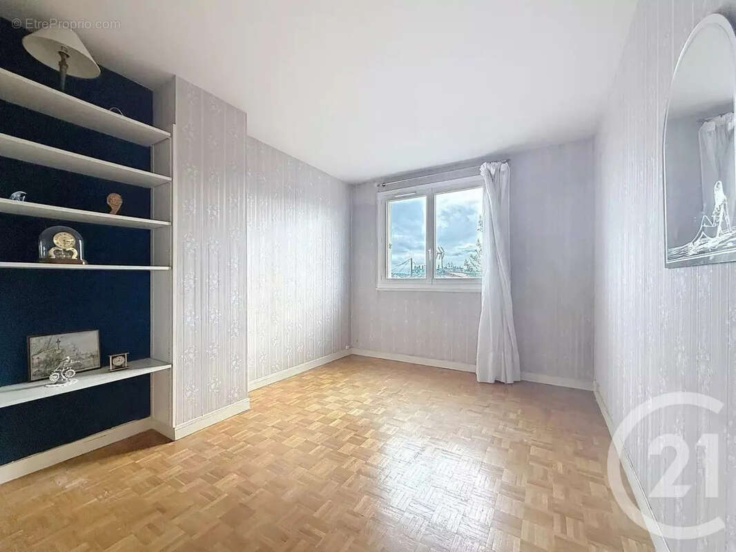 Appartement 44 m² à Saint-Maur-Des-Fosses  - photo 2