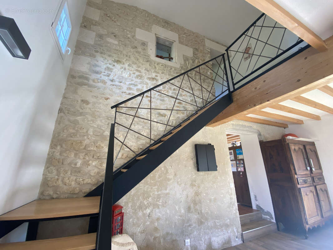 Maison à LINARS