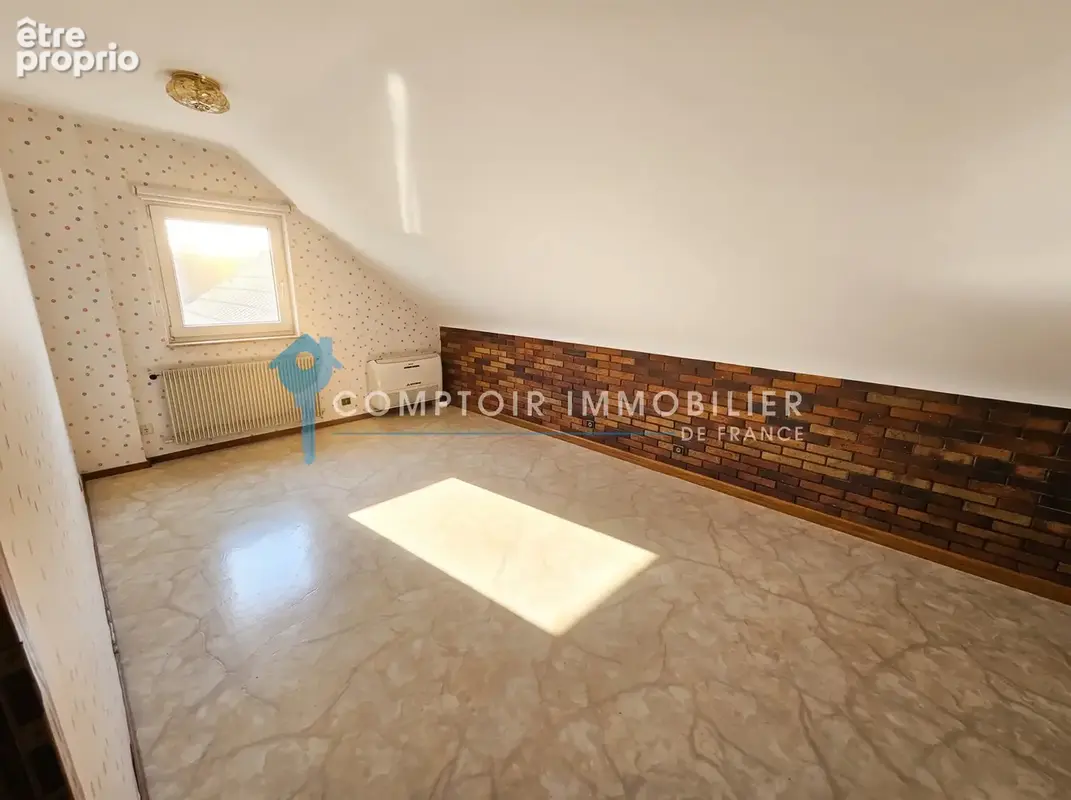 FORBACH BELLEVUE   Belle maison avec balcon, vue sur le Schloss et terrain de 592 m2 - photo 13