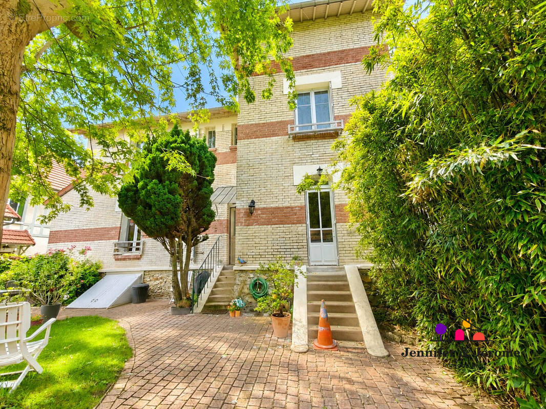 Maison à ENGHIEN-LES-BAINS