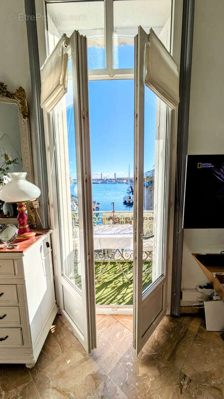 SÈTE (34) — Appartement Haussmannien XIX siècle de 254 m2 avec vue mer panoramique - photo 19