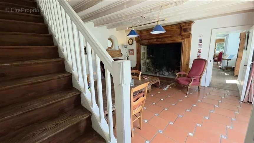 Maison à THAURON