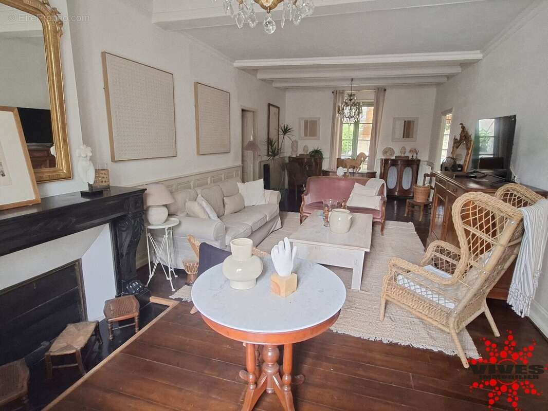 Maison bourgeoise meublée 145 m²  Piscine  3 suites  Garage 100 m² - photo 6