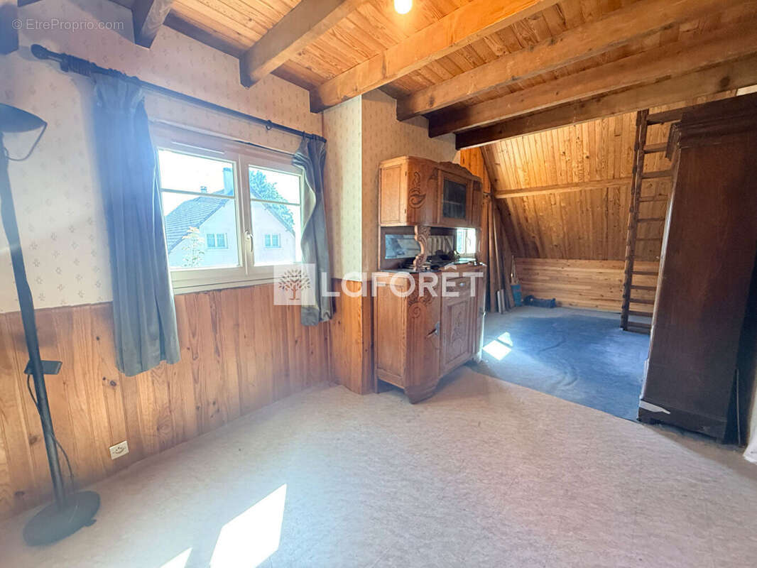 Maison Meulan 7 pièce(s) 170 m2 - photo 2