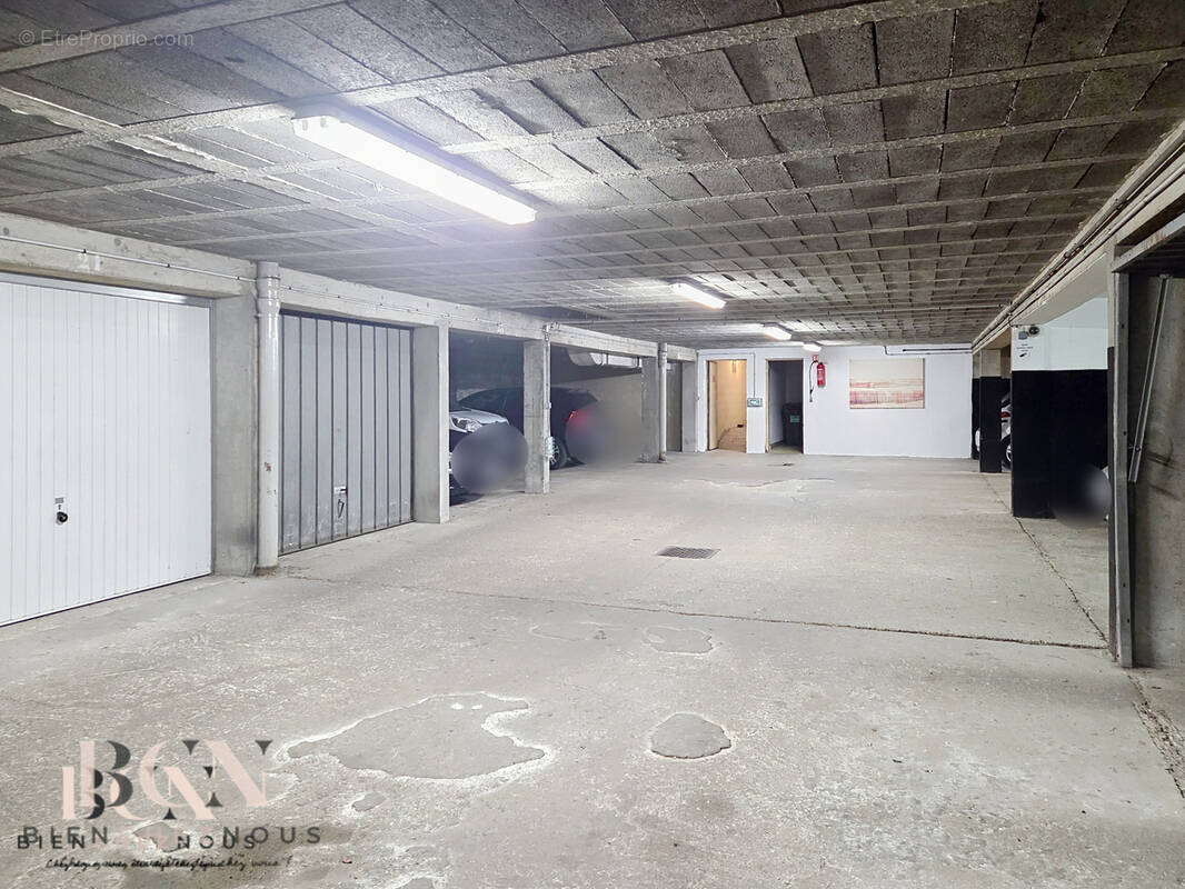 Parking à EPINAY-SUR-SEINE