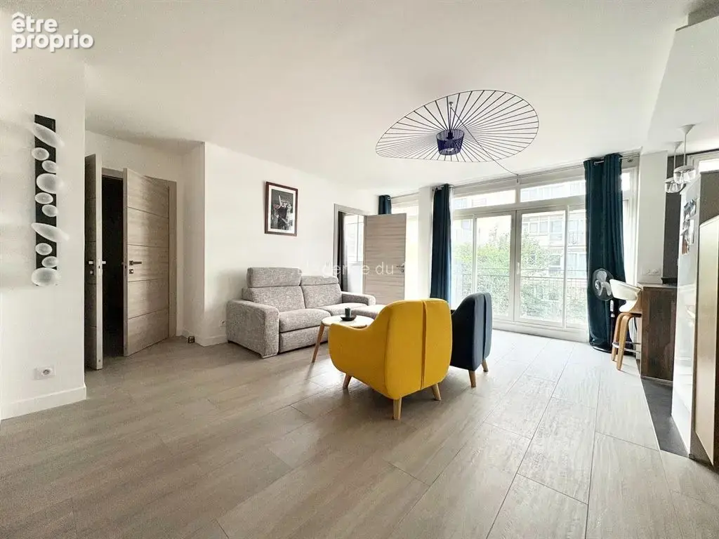 Village saint charles / bel appartement de 2 pieces / tres lumineux / parfait etat / cave / vue degagee / - photo 2