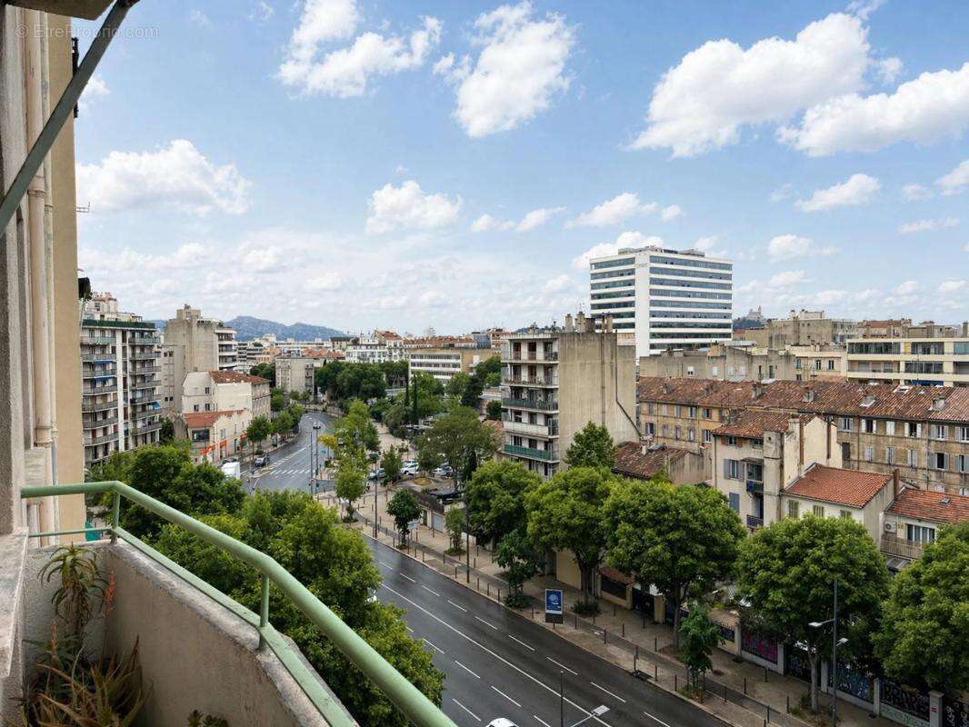 Appartement à MARSEILLE-4E