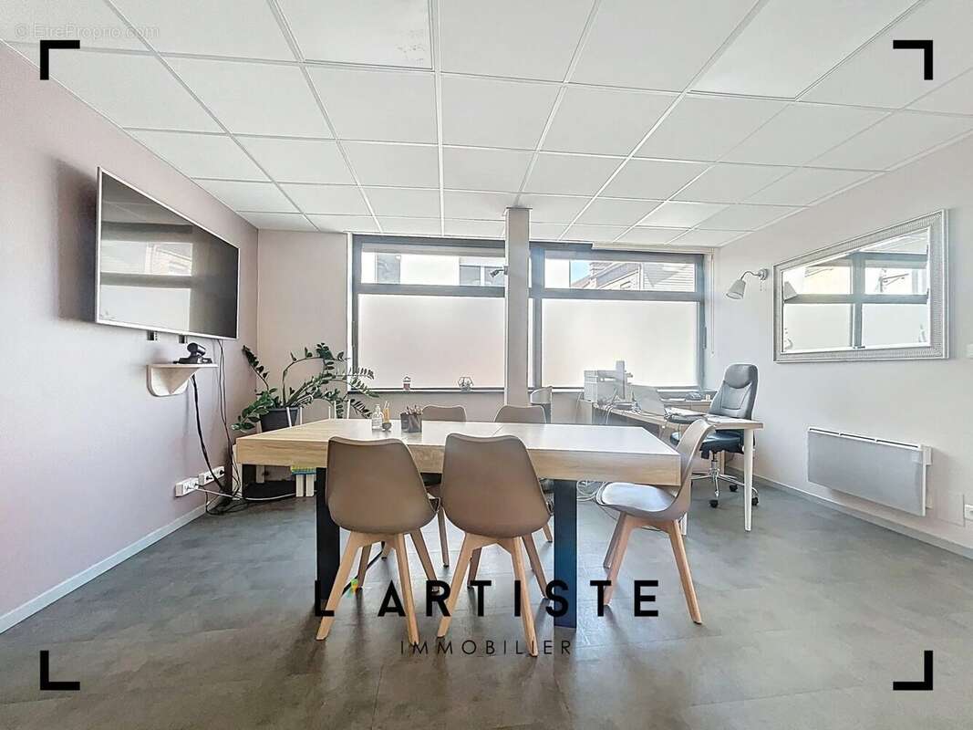 Commerce à SAINT-ETIENNE-DU-ROUVRAY