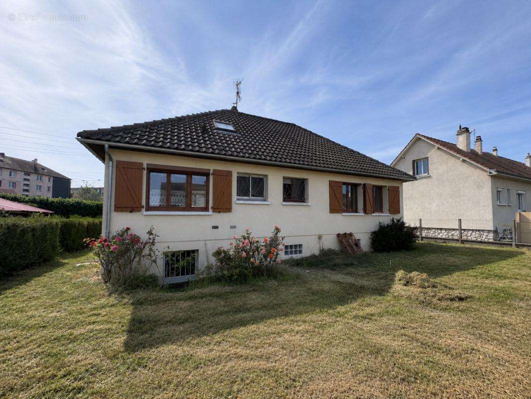 Maison à ILLIERS-COMBRAY
