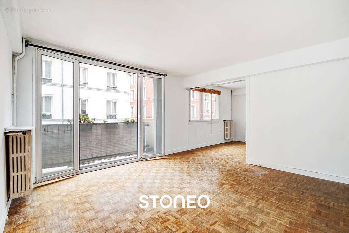 Appartement à PARIS-18E