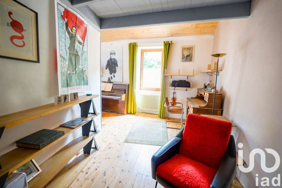 Maison 140 m² à Montjaux  - photo 8