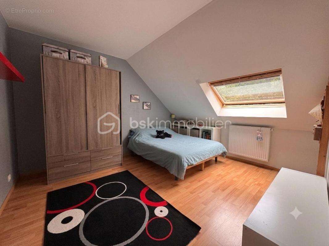 Magnifique Maison Familiale 4 chambres sur sous-sol complet - photo 13