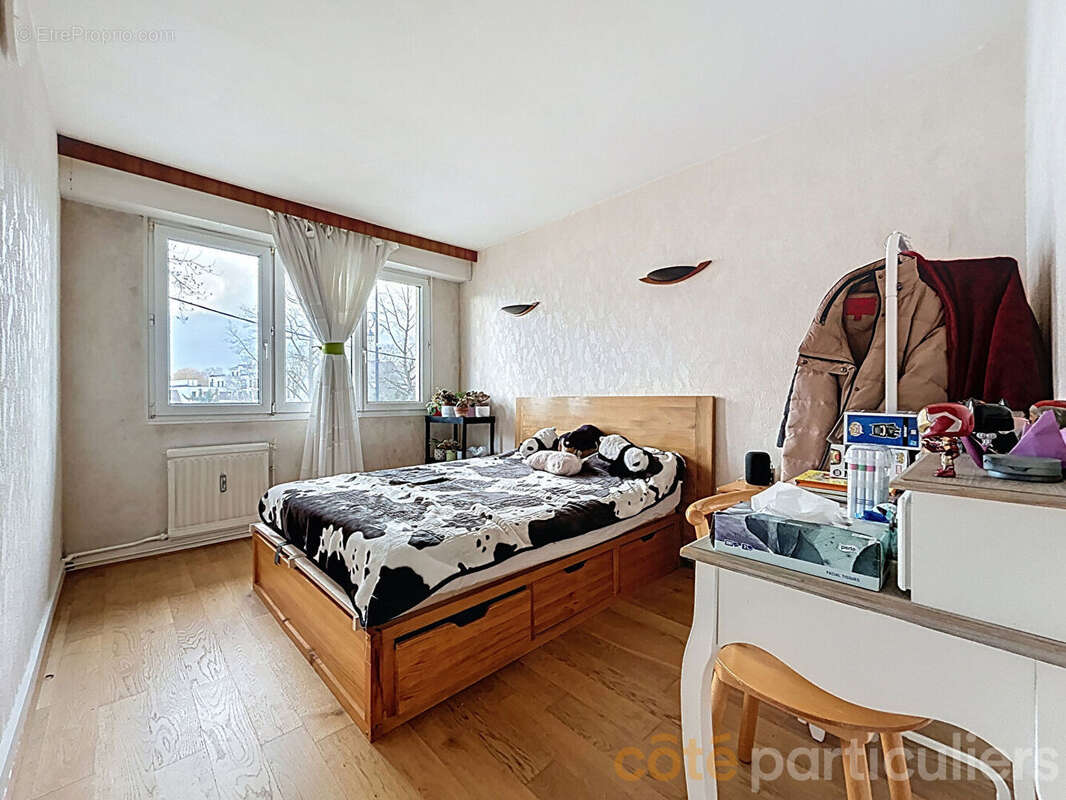 Appartement à SAINT-MAUR-DES-FOSSES