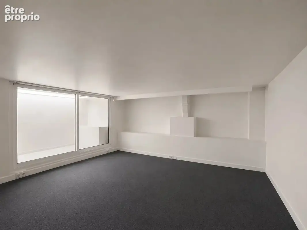 Local Commercial - photo 6
