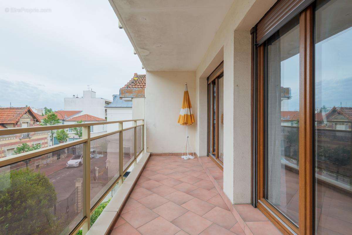 Appartement à SAINT-MAUR-DES-FOSSES