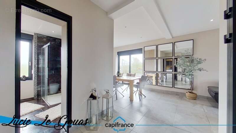 Appartement T6 de 132m² parking, terrasse et cour et local professionnel - photo 4