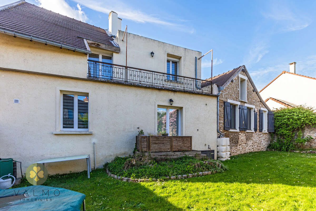 Maison à ORVILLIERS