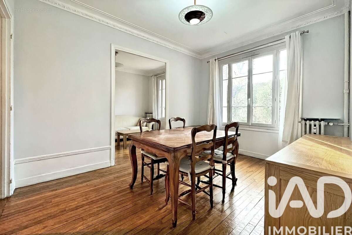 Photo 5 - Appartement à COURBEVOIE