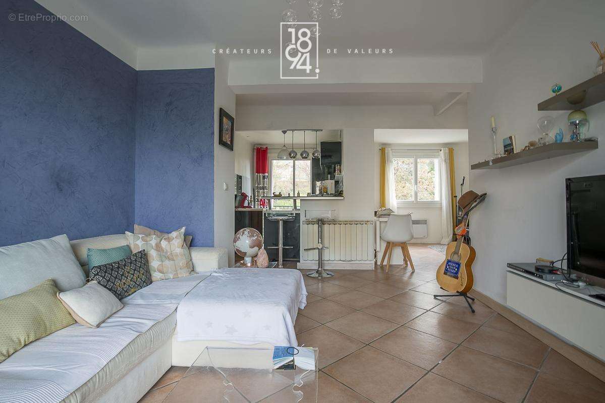 Appartement à MARSEILLE-13E