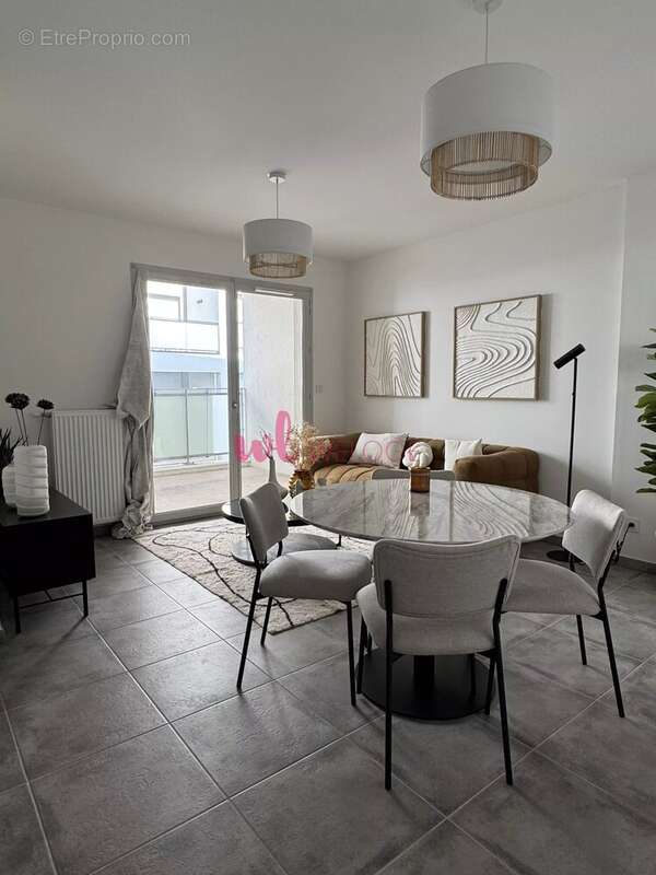 Appartement T3 avec Balcon – Bron (69500) - photo 3