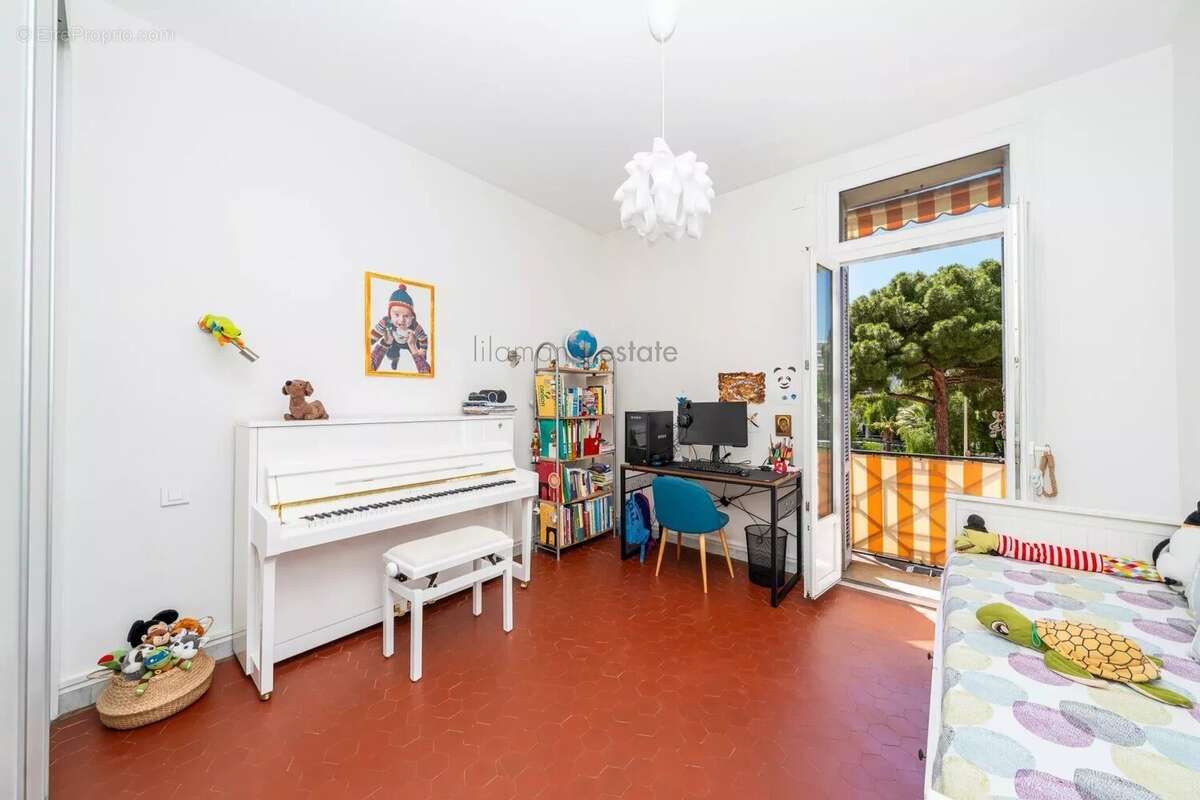 Cannes - appartement 4 pieces - grande terrasse - photo 8