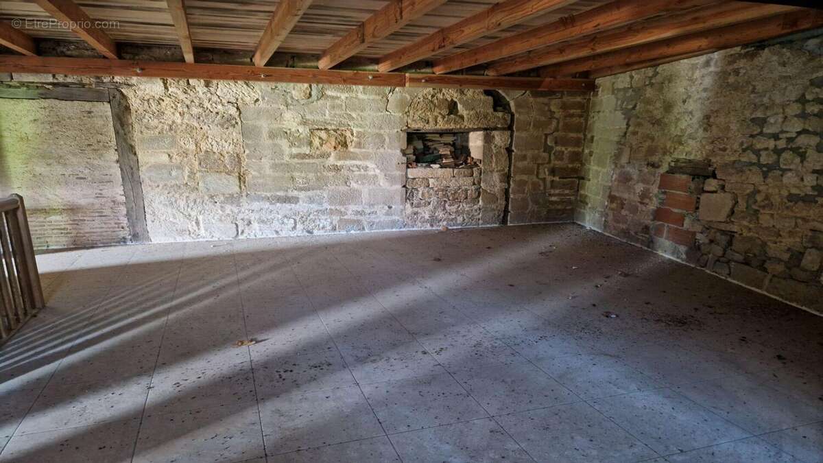 20230525161852 - Maison à FIGEAC