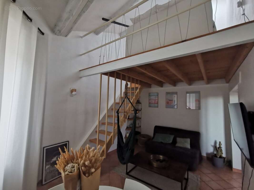 Immeuble intra Avignon sur 3 niveaux - photo 2