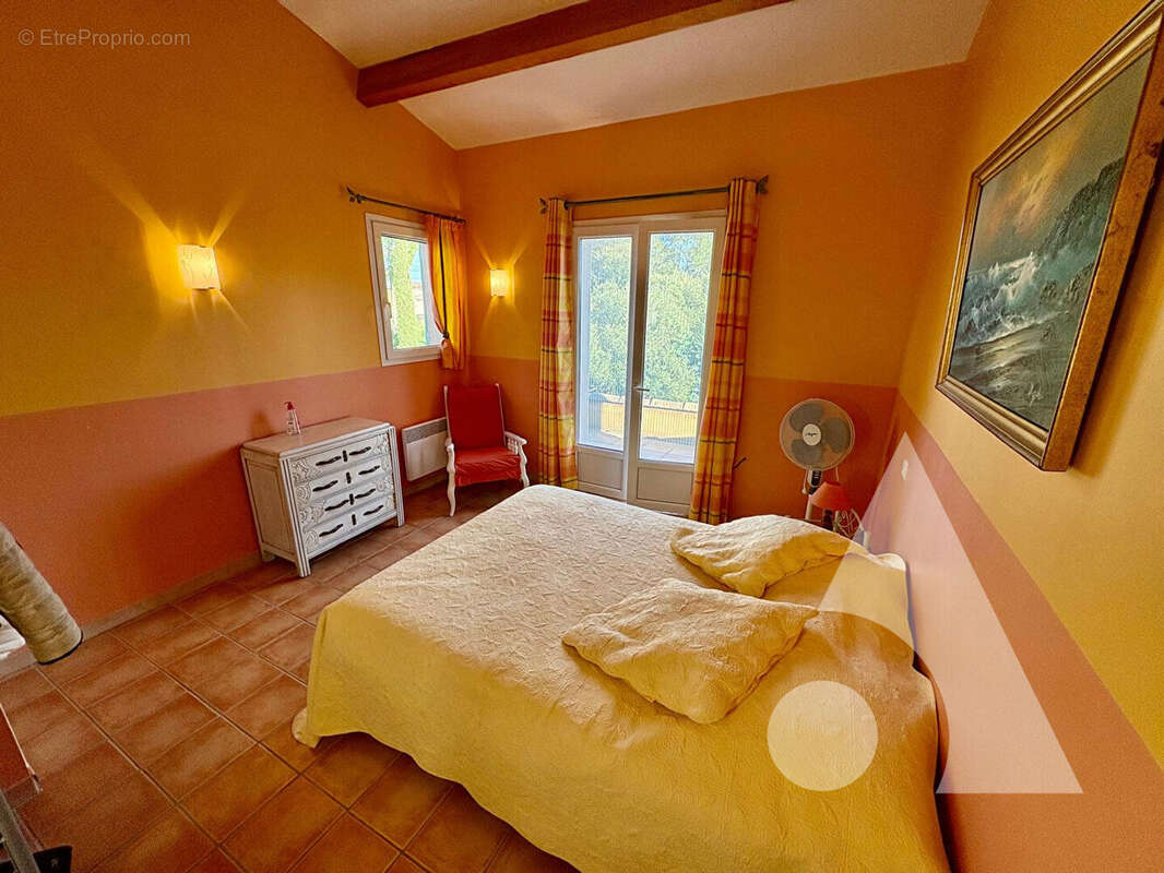 Maison à LORGUES