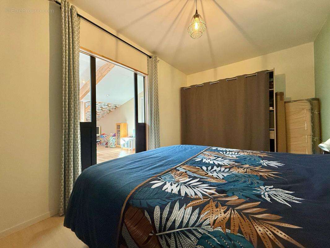 Appartement à CHENOVE