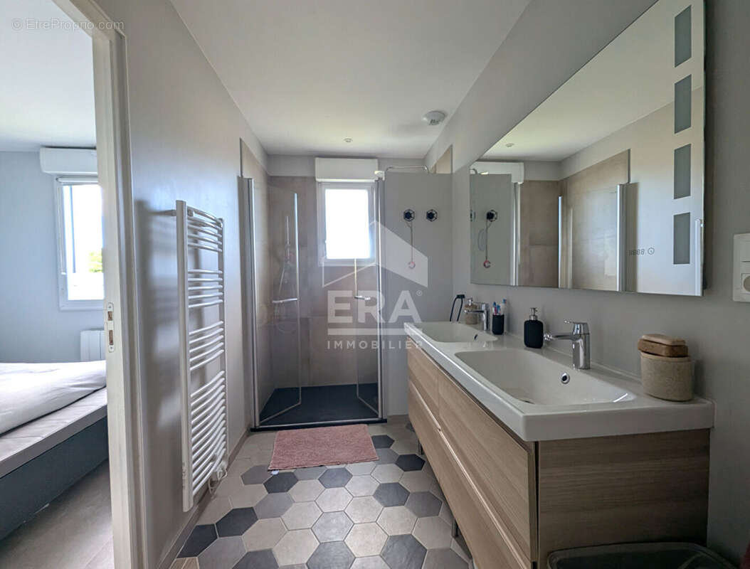 Maison à LA RICHARDAIS