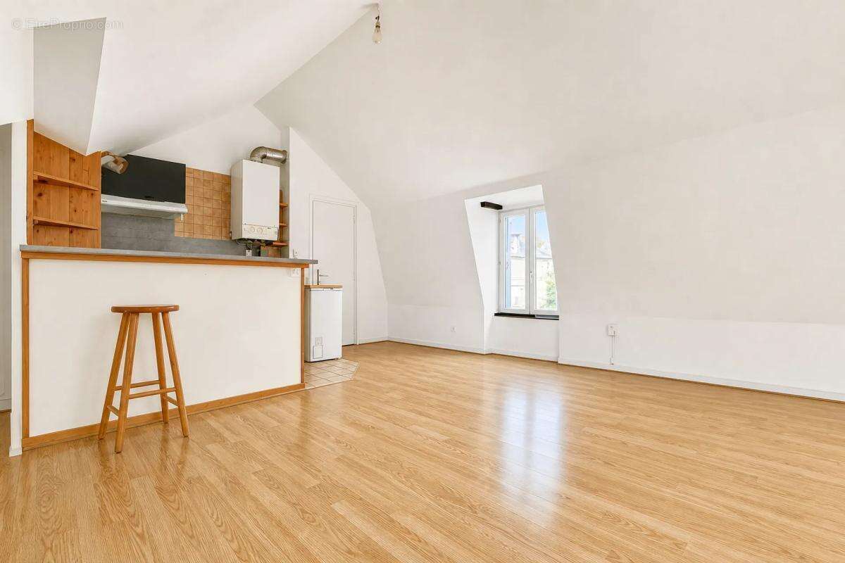 Appartement à CHARS