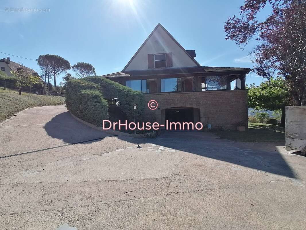 Maison à SAINT-CERE