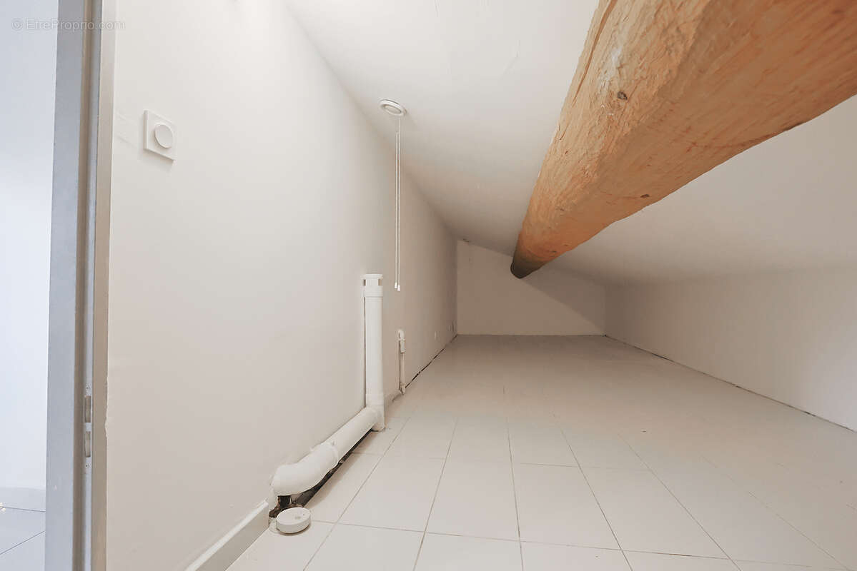 Maison à LA ROQUEBRUSSANNE