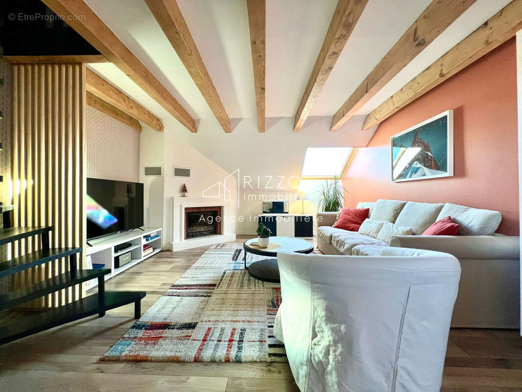 Appartement à SEYNOD