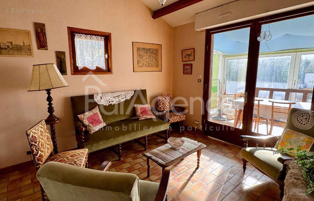 Maison à VAUX-SUR-MER