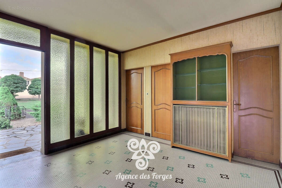 Maison à LE PUISET-DORE