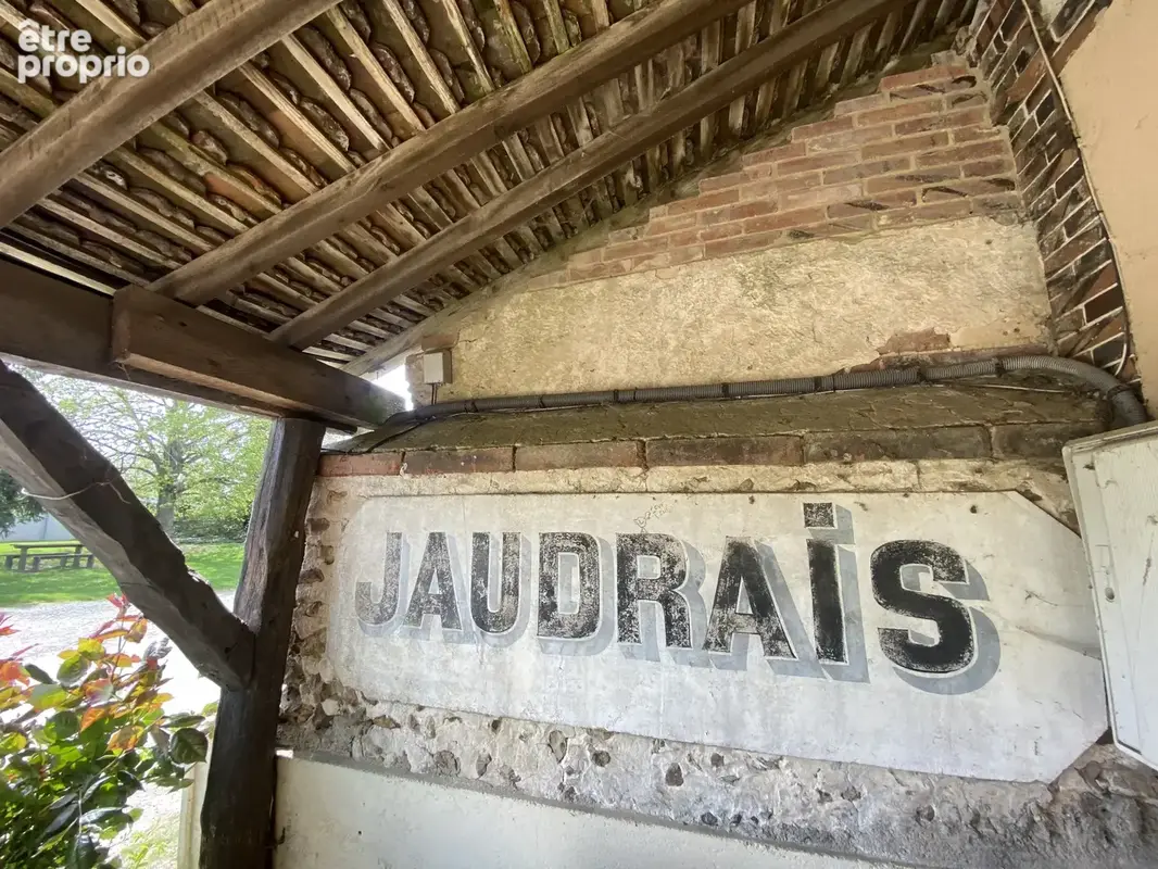 Ancien relais de poste de 180 m2  centre village de jaudrais (28) - photo 4