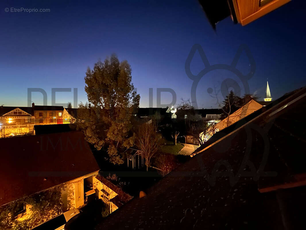 Maison à VILLENEUVE-LE-COMTE